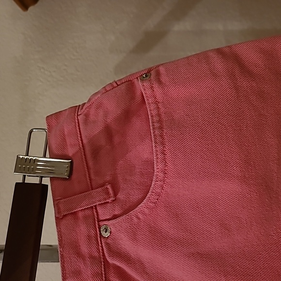 Shorts - Picture 3 of 10